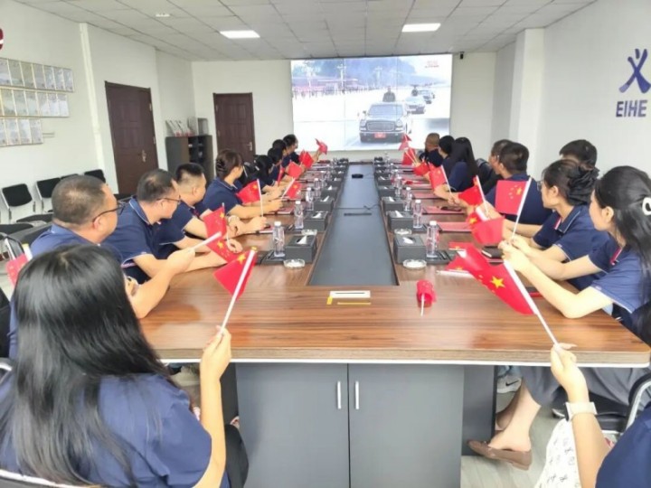 O le Stehe Steel Studge Studing Studing Showing of the Resress Cresscation o le 93rd militeri Parade